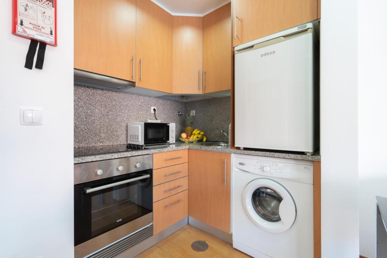 Host Wise - Bright Quiet Flats - Prime Location Apartment Porto Luaran gambar
