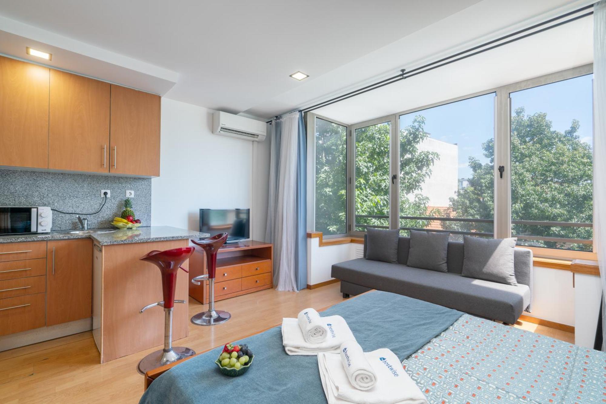 Host Wise - Bright Quiet Flats - Prime Location Apartment Porto Luaran gambar