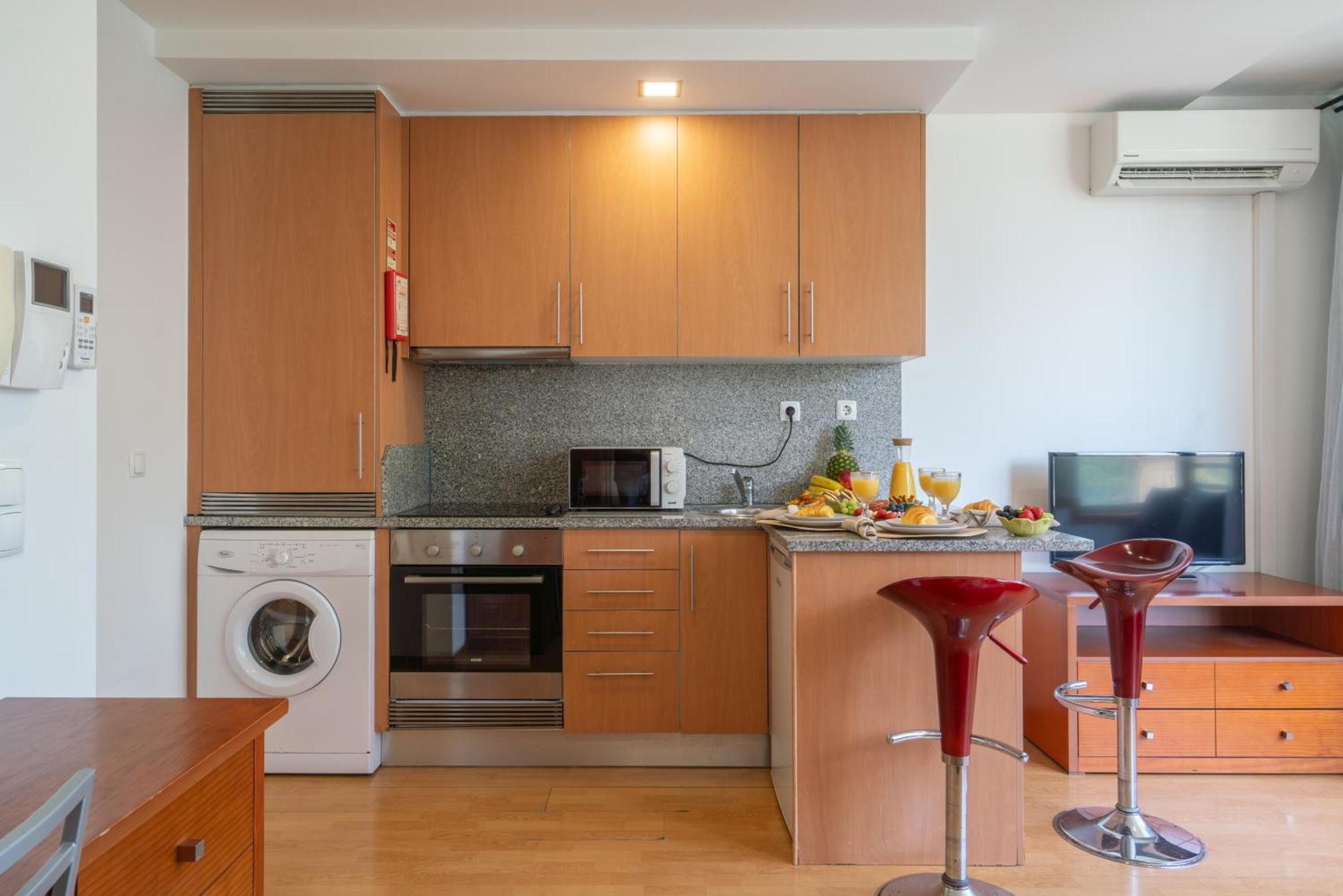 Host Wise - Bright Quiet Flats - Prime Location Apartment Porto Luaran gambar