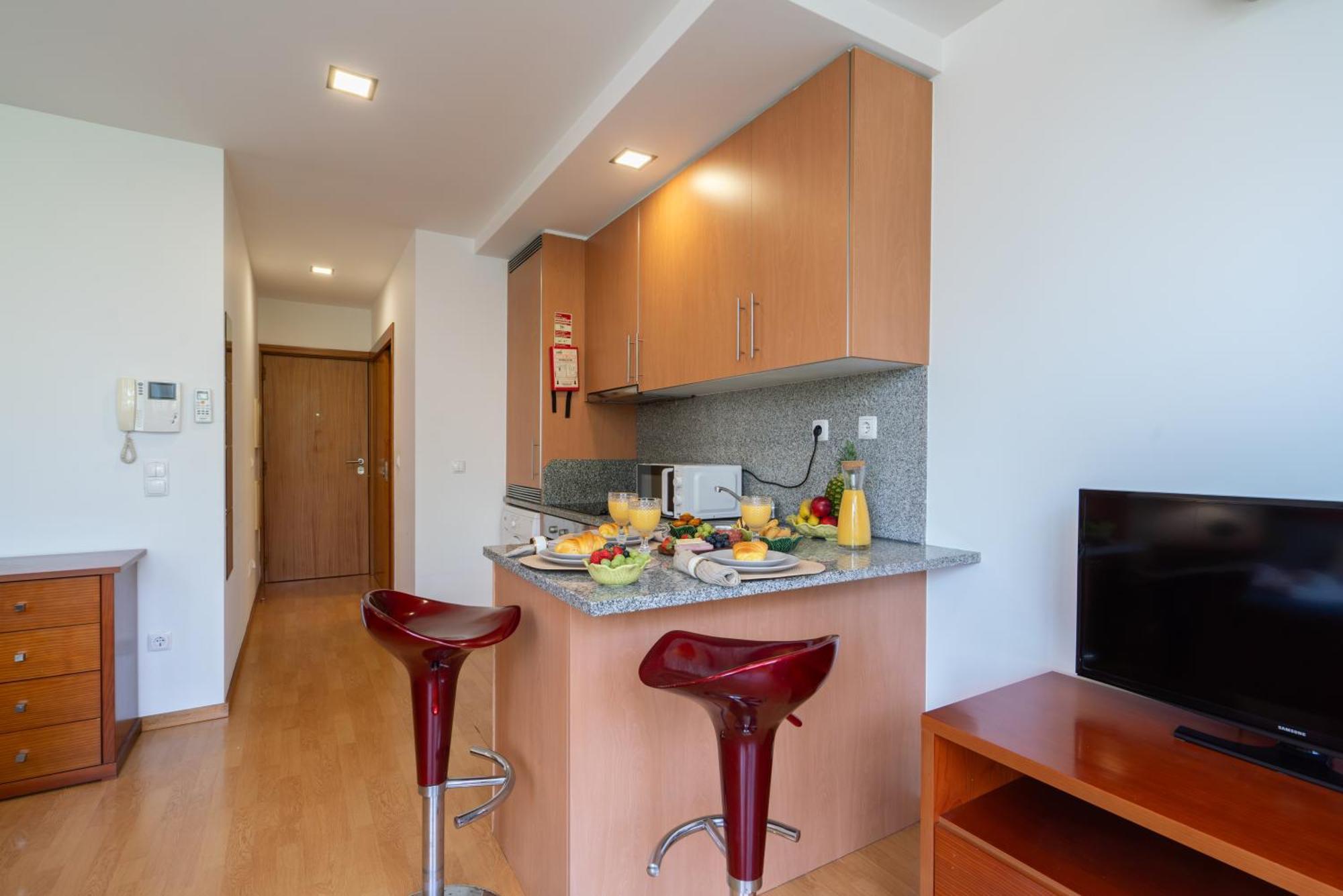 Host Wise - Bright Quiet Flats - Prime Location Apartment Porto Luaran gambar
